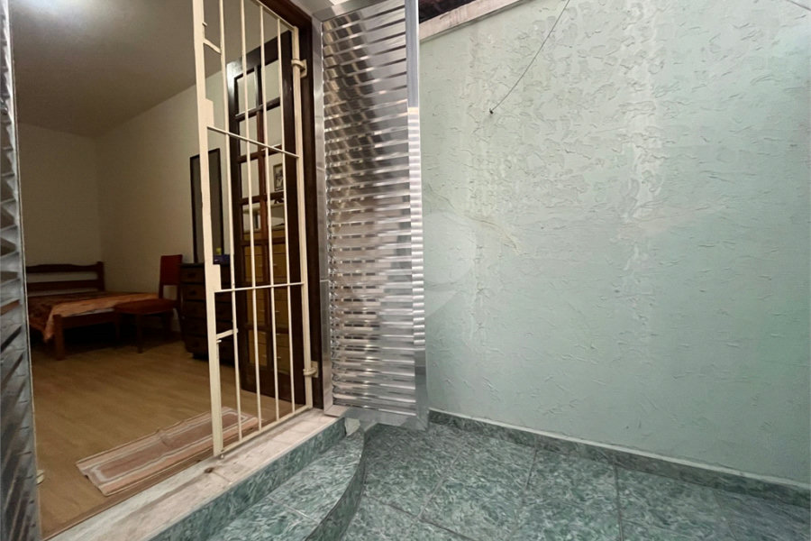 Sobrado à venda com 3 quartos, sendo 1 suíte, em Vila Irmãos Arnoni, São Paulo, SP