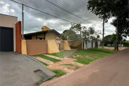 Casa à venda com 3 quartos, sendo 1 suíte, em Portal do Morumbi, Ponta Porã, MS