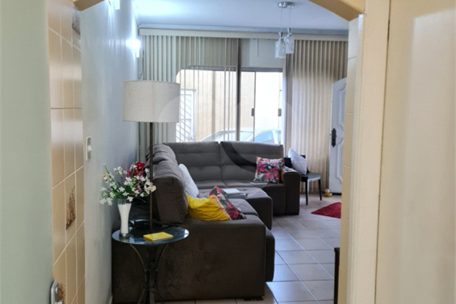 Sobrado à venda com 3 quartos, sendo 1 suíte, em Vila Ester (zona Norte), São Paulo, SP