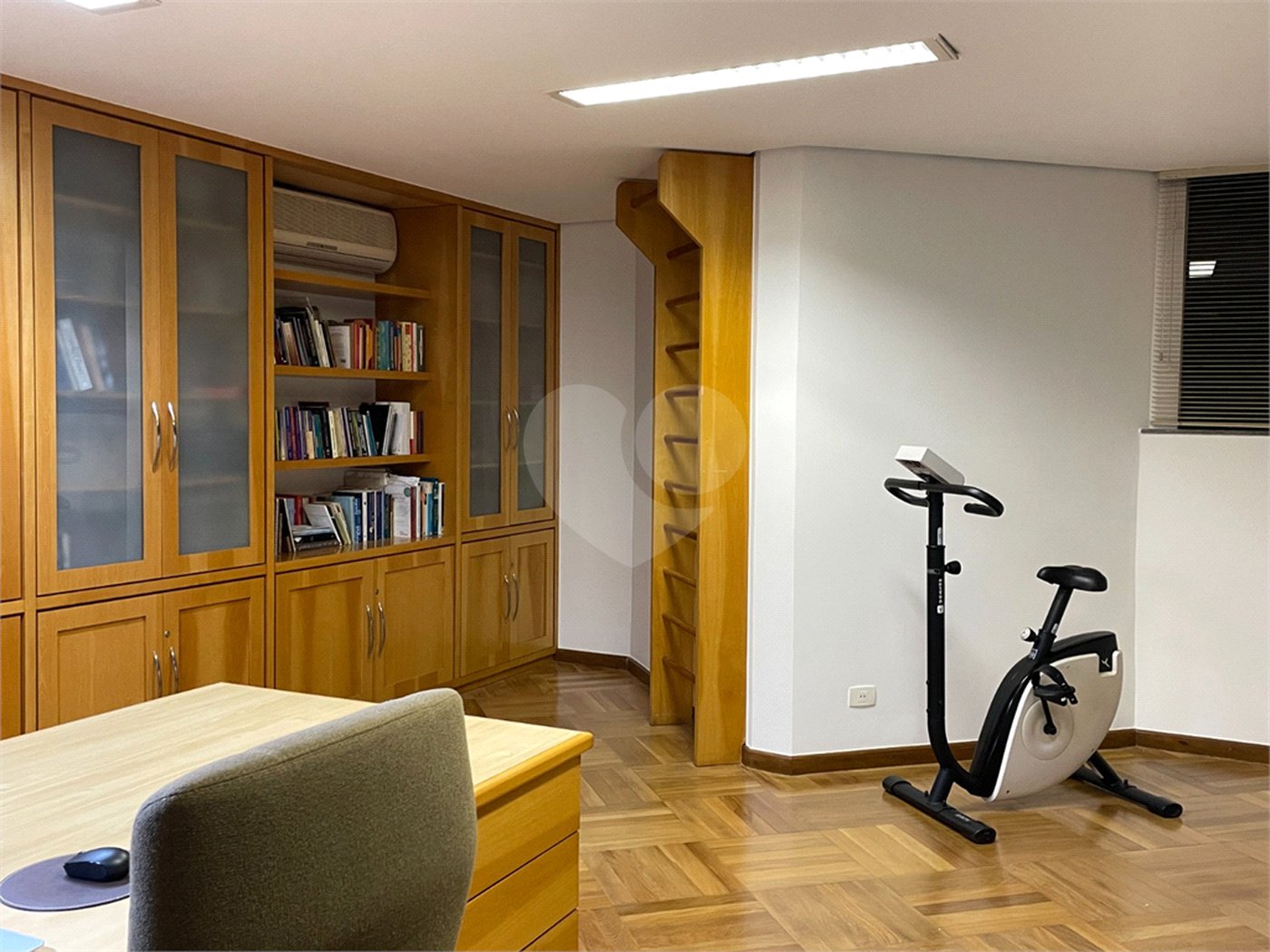Apartamento à venda com 4 suítes em Vila Suzana, São Paulo, SP