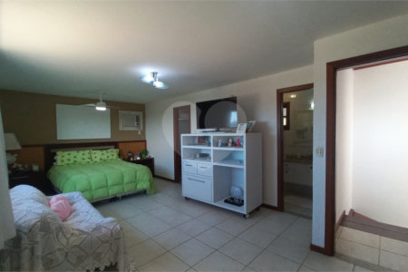 Casa em condomínio à venda com 4 quartos, sendo 3 suítes, em Geribá, Armação dos Búzios, RJ