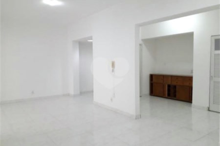 Apartamento à venda com 3 quartos, sendo 1 suíte, em República, São Paulo, SP