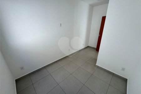 Sobrado à venda com 2 quartos em Vila Progresso, Itapetininga, SP