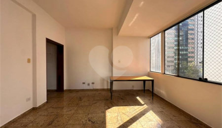 Apartamento à venda com 1 quarto em Cerqueira César, São Paulo, SP