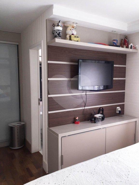 Apartamento para alugar com 3 quartos, sendo 1 suíte, em Alto da Boa Vista, São Paulo, SP