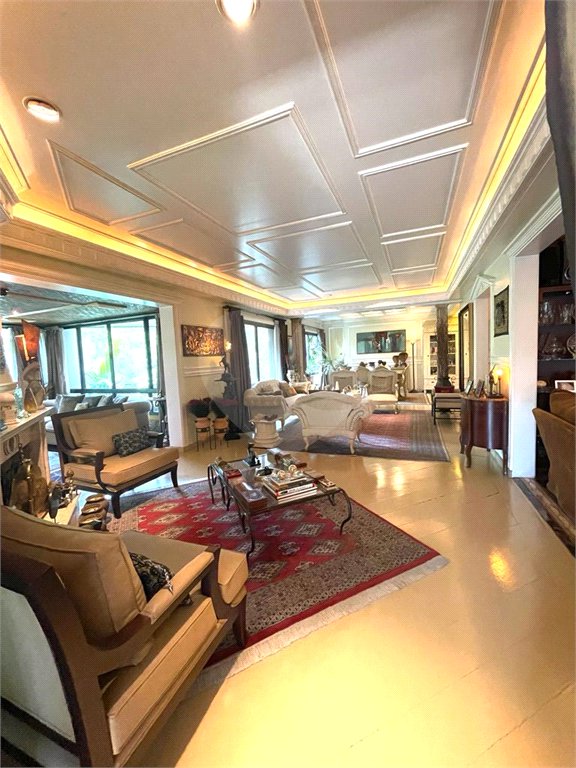 Apartamento à venda ou para alugar com 4 quartos, sendo 3 suítes, em Jardim Vitória Régia, São Paulo, SP