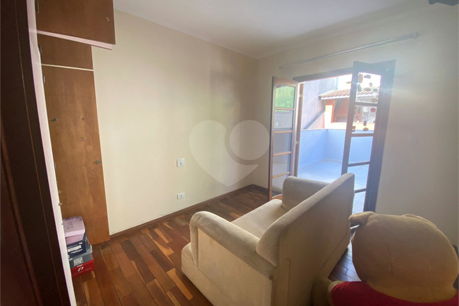 Sobrado à venda com 3 quartos, sendo 1 suíte, em Tremembé, São Paulo, SP