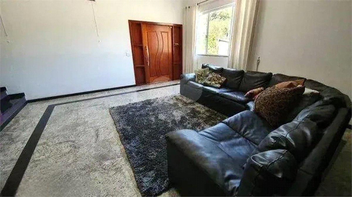 Chácara à venda com 3 quartos, sendo 2 suítes, em Santa Cândida, Vinhedo, SP