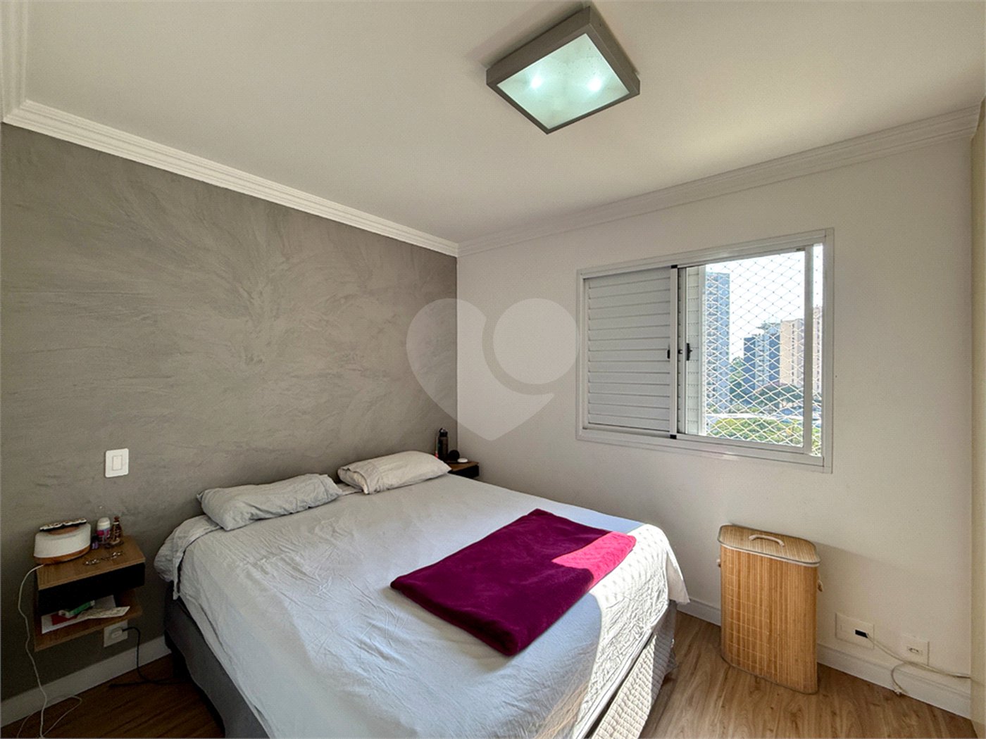 Apartamento à venda com 3 quartos, sendo 1 suíte, em Jardim Marajoara, São Paulo, SP