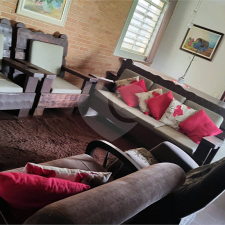 Casa à venda com 4 quartos, sendo 1 suíte, em Jardim Celani, Salto, SP