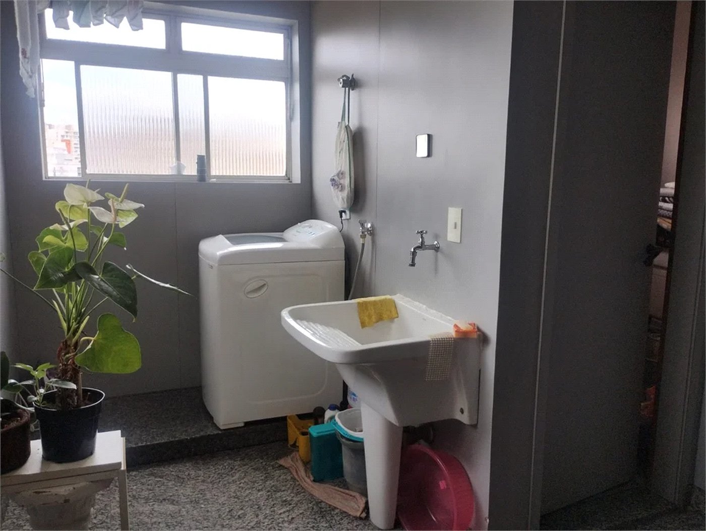 Apartamento à venda ou para alugar com 4 quartos, sendo 1 suíte, em Vila Andrade, São Paulo, SP