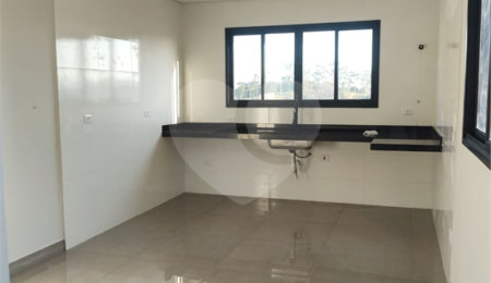 Sobrado à venda com 3 suítes,  em Jardim Planalto, Arujá, SP