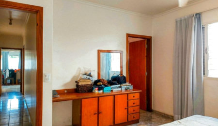 Casa à venda com 3 quartos, sendo 2 suítes,  em Jardim Embaixador, Sorocaba, SP