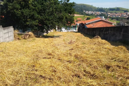 Terreno à venda no Centro, Bom Jesus dos Perdões, SP