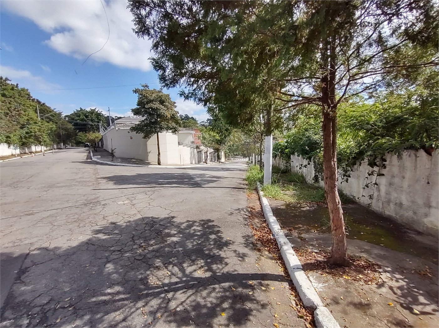 Terreno à venda no condomínio Jardim Leonor Mendes de Barros, São Paulo - SP