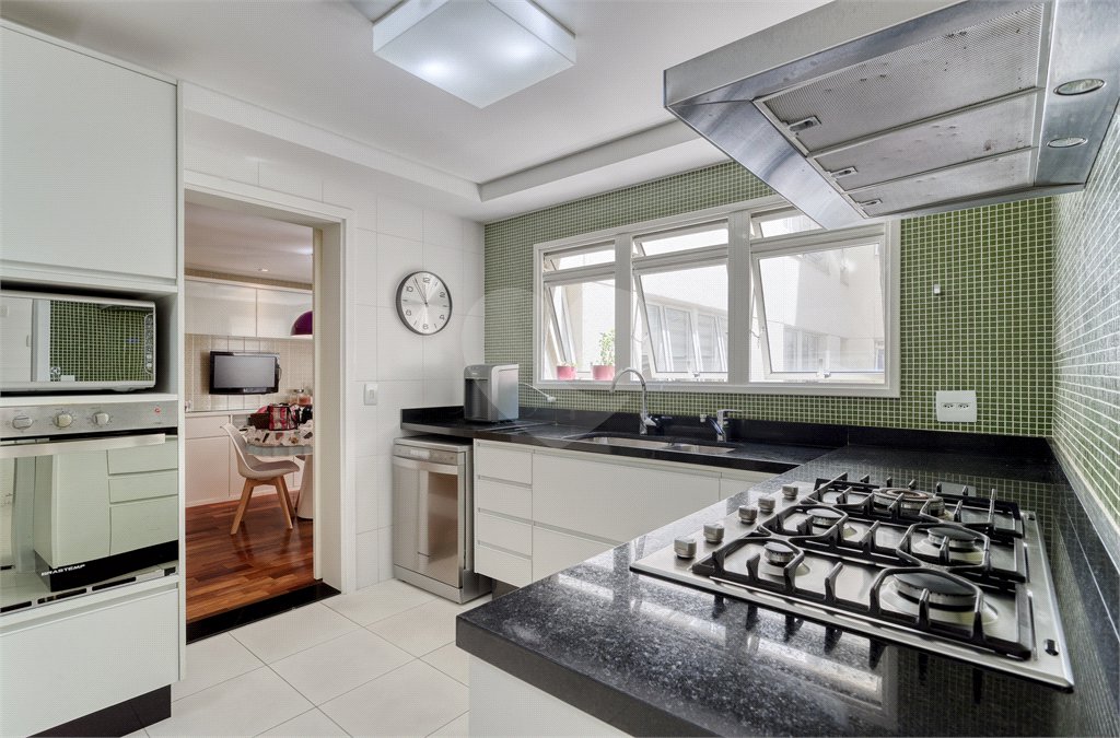Apartamento à venda com 4 suítes em Alto da Boa Vista, São Paulo, SP