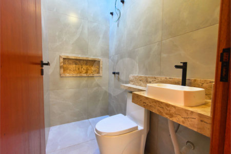 Casa à venda com 3 quartos, sendo 1 suíte, no condomínio Horto Florestal Villagio, Sorocaba - SP