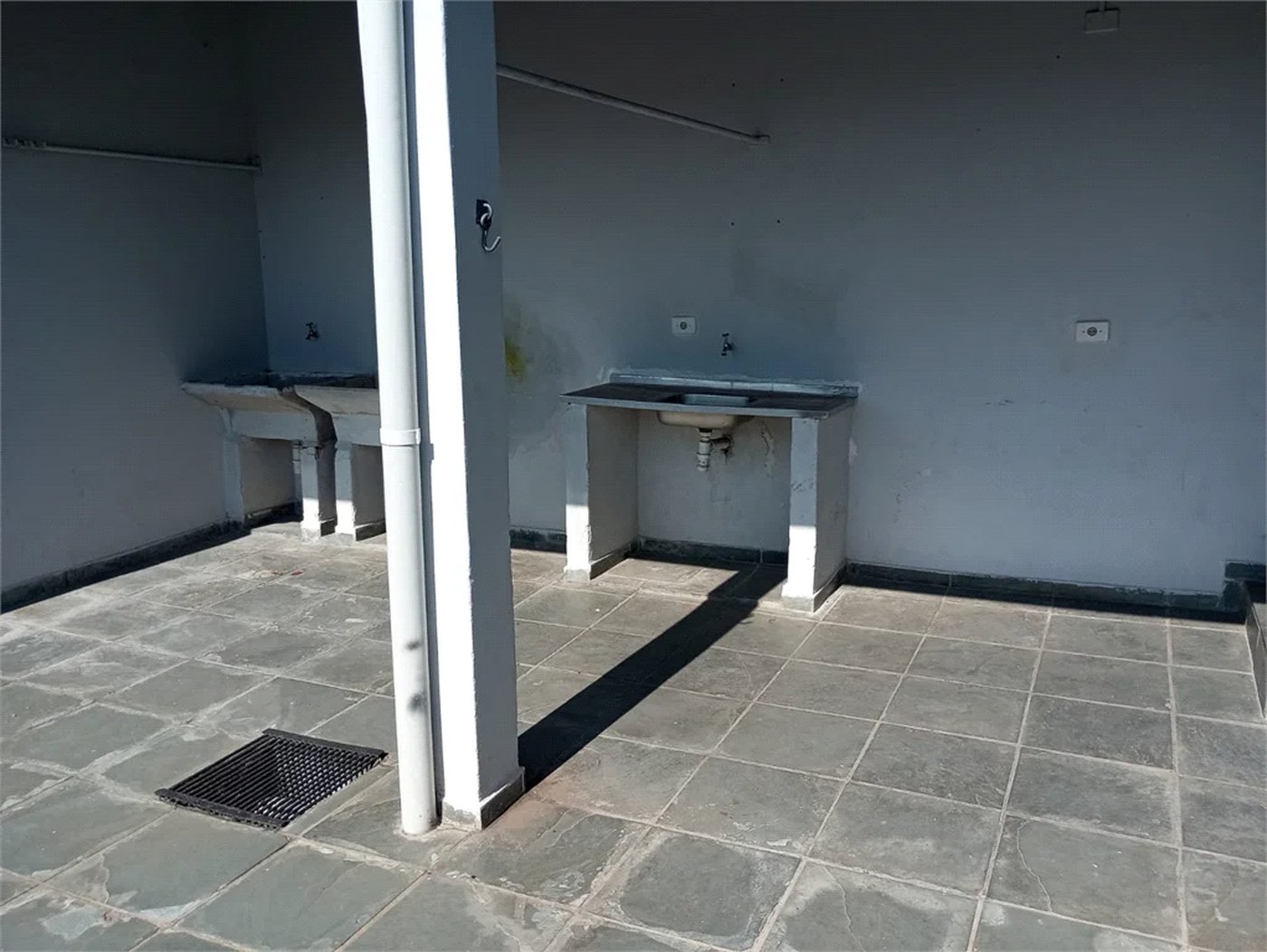Casa à venda com 3 quartos, sendo 2 suítes, em Jardim Maria Duarte, São Paulo, SP