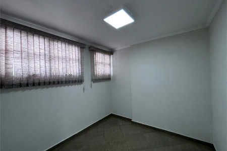Casa à venda com 3 quartos, sendo 1 suíte,  no condomínio Villagio da Granja, Cotia - SP