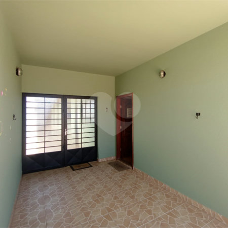 Casa à venda com 3 quartos, sendo 1 suíte, em Jardim Vieira de Moraes, Itapetininga, SP