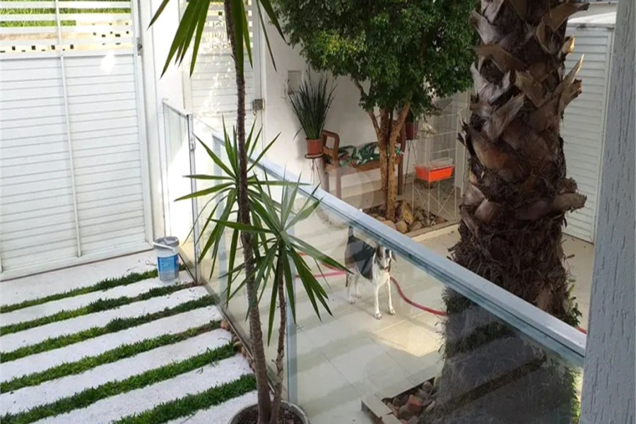Sobrado à venda com 2 suítes em Jardim Virginia Bianca, São Paulo, SP