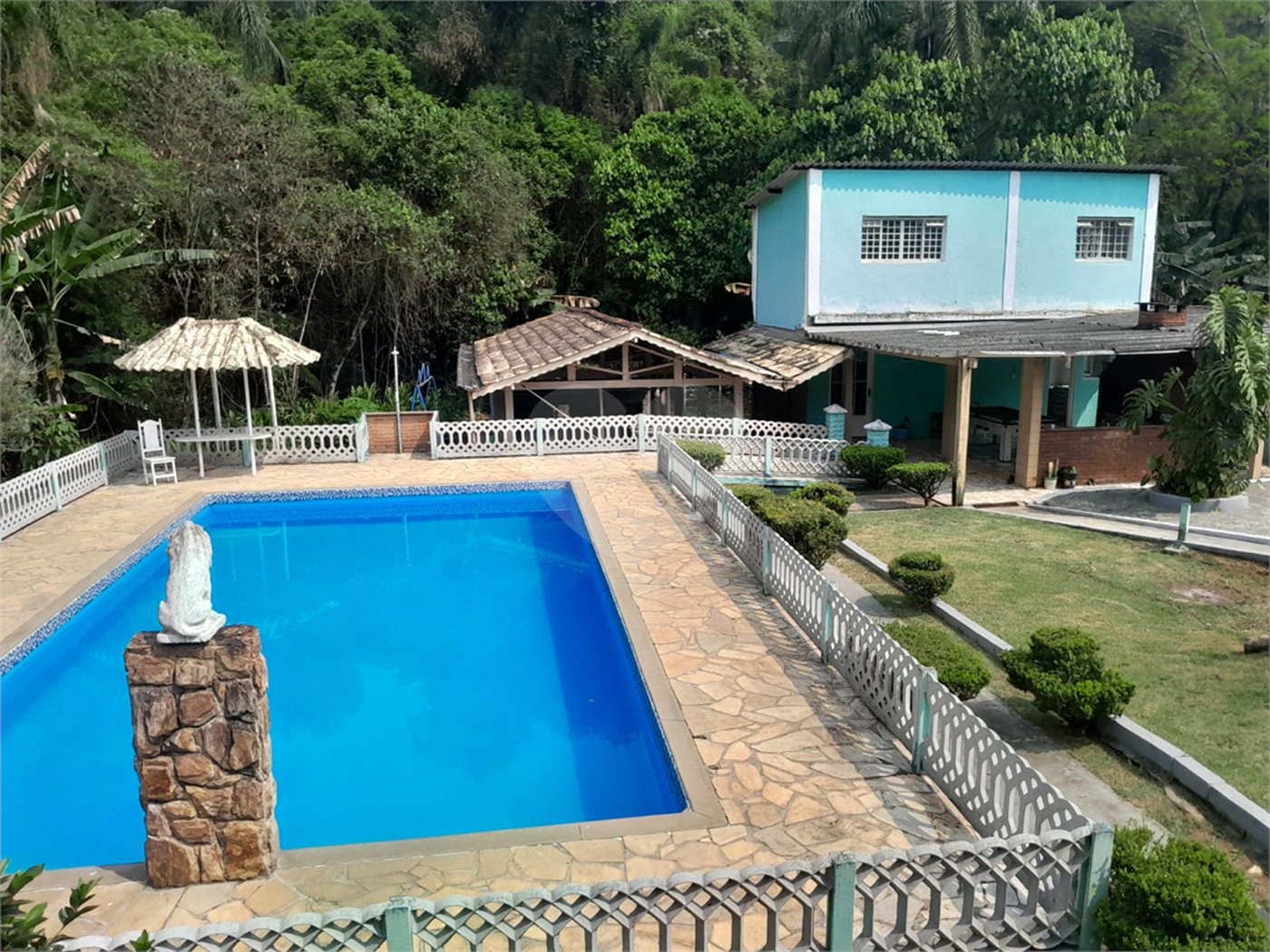 Chácara à venda ou para alugar com 20 quartos, sendo 10 suítes,  em Serra da Cantareira, Mairiporã, SP