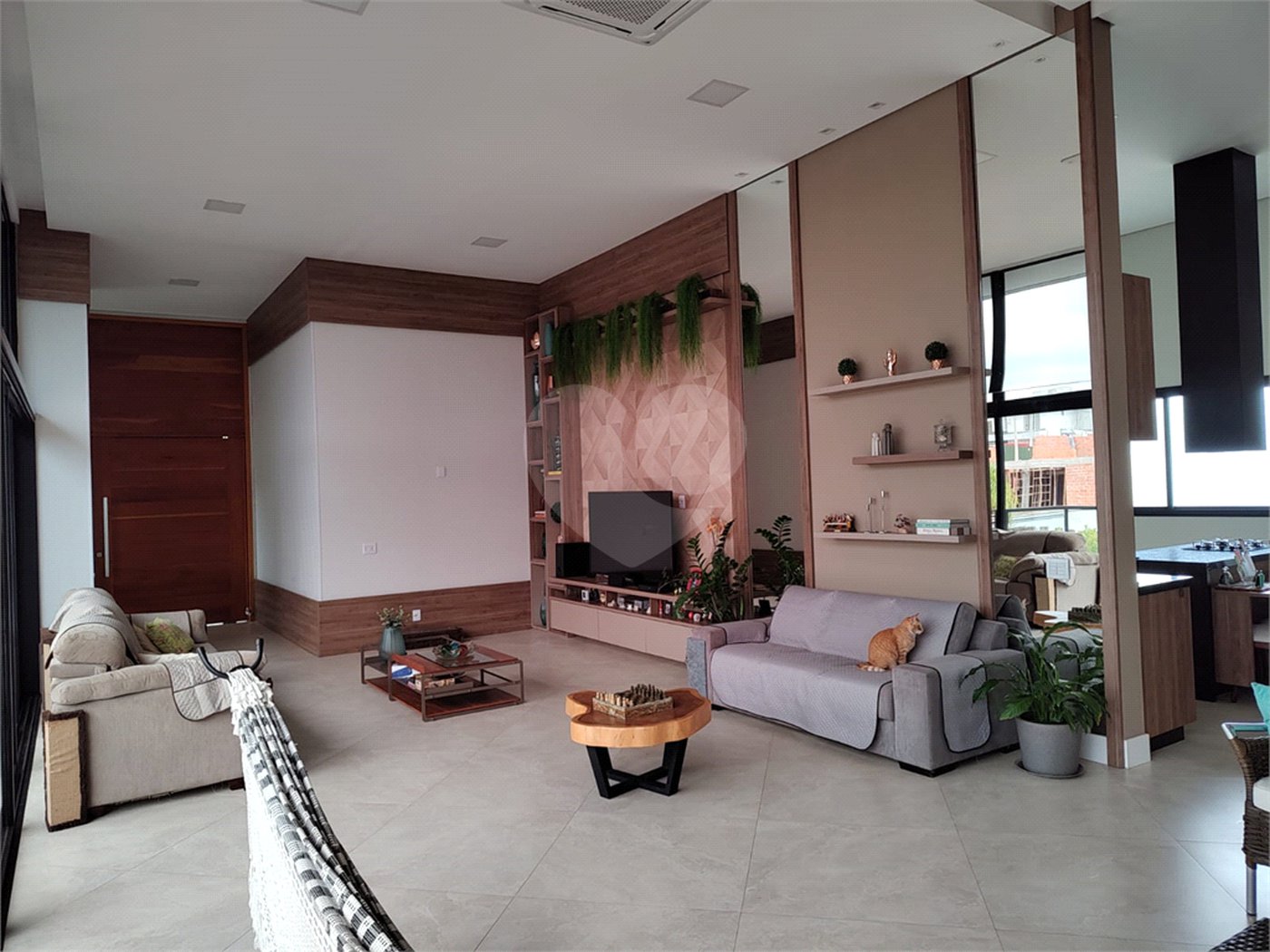 Casa à venda com 3 suítes no condomínio Residencial Terras da Alvorada, Itupeva - SP