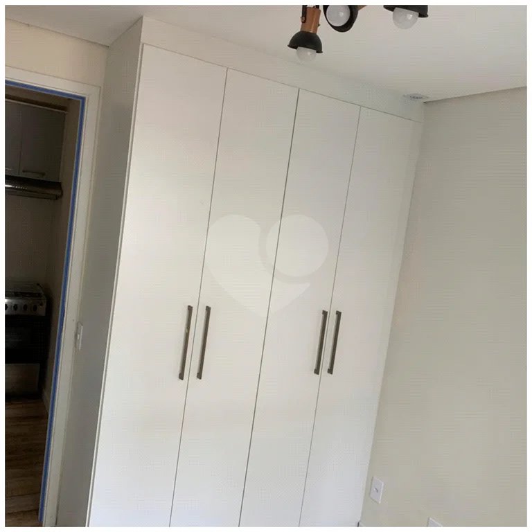 Apartamento à venda na Frei Caneca, 28 m², 1 quarto