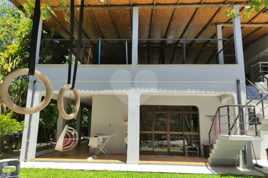 Casa à venda com 6 quartos, sendo 3 suítes, em Costa do Sol, Bertioga, SP