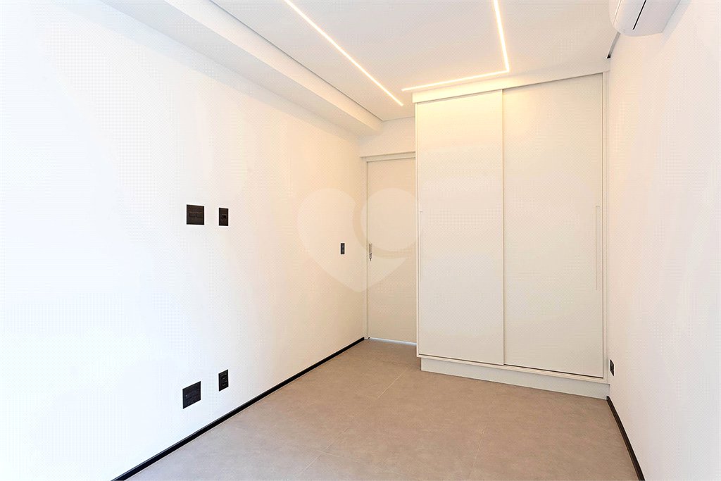 Casa Térrea à venda com 3 quartos, sendo 2 suítes, em Alto da Boa Vista, São Paulo, SP