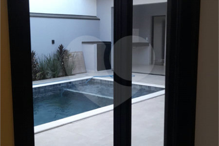 Casa à venda com 3 suítes no condomínio Jardim Laguna, Indaiatuba - SP