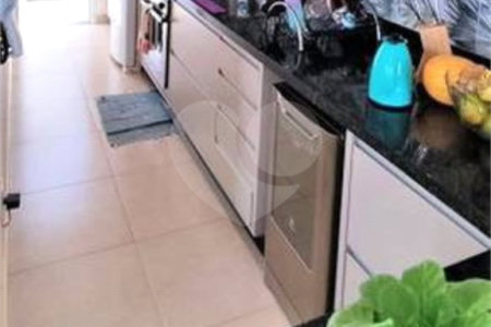 Casa à venda com 3 quartos, sendo 1 suíte, no condomínio Vilagio Vista Real, Paulínia - SP