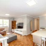 Apartamento à venda com 3 quartos, sendo 1 suíte,  em Moema, São Paulo, SP