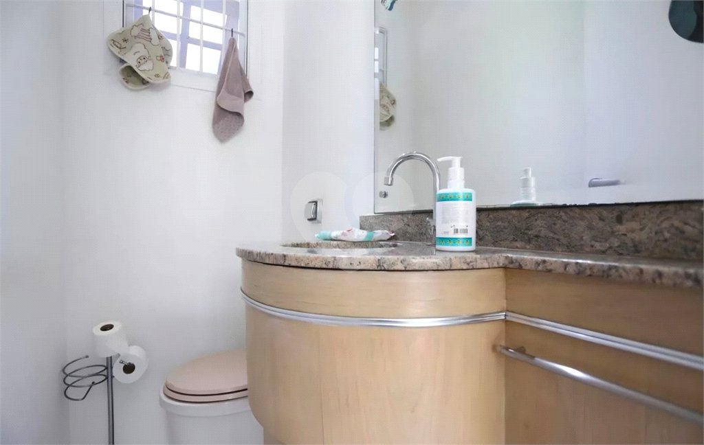 Casa à venda com 3 quartos, sendo 1 suíte,  no condomínio Residencial Villagio, São Paulo - SP