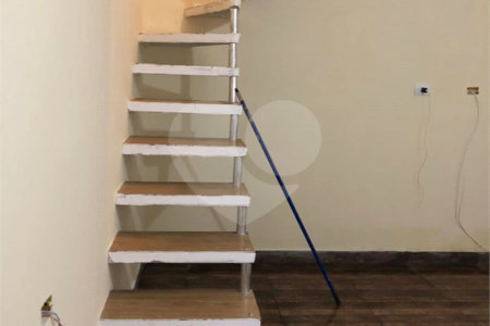Casa à venda com 8 quartos no condomínio Quaresmeira, Suzano - SP