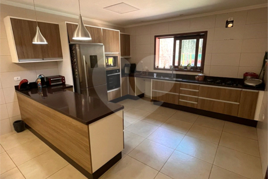 Casa à venda ou para alugar com 4 quartos, sendo 2 suítes, em Serra da Cantareira, Mairiporã, SP