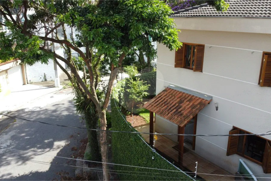 Sobrado à venda com 4 quartos, sendo 1 suíte, em Tremembé, São Paulo, SP