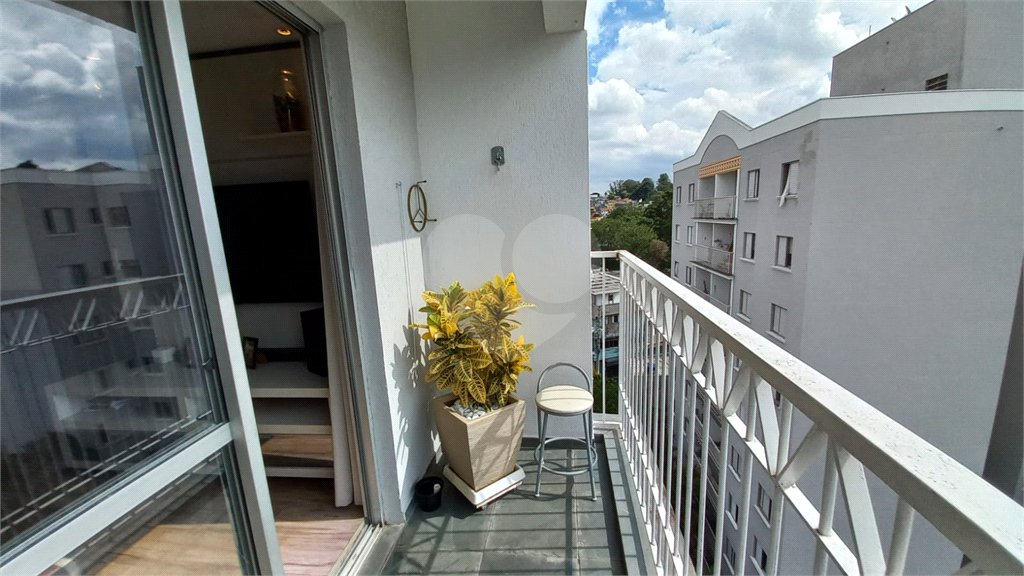 Apartamento à venda com 3 quartos, sendo 1 suíte, em Jardim Luísa, São Paulo, SP