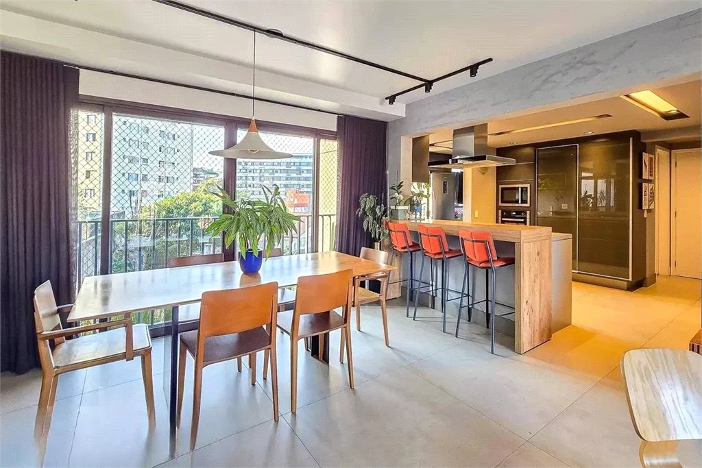 Apartamento à venda com 2 suítes em Vila Ipojuca, São Paulo, SP