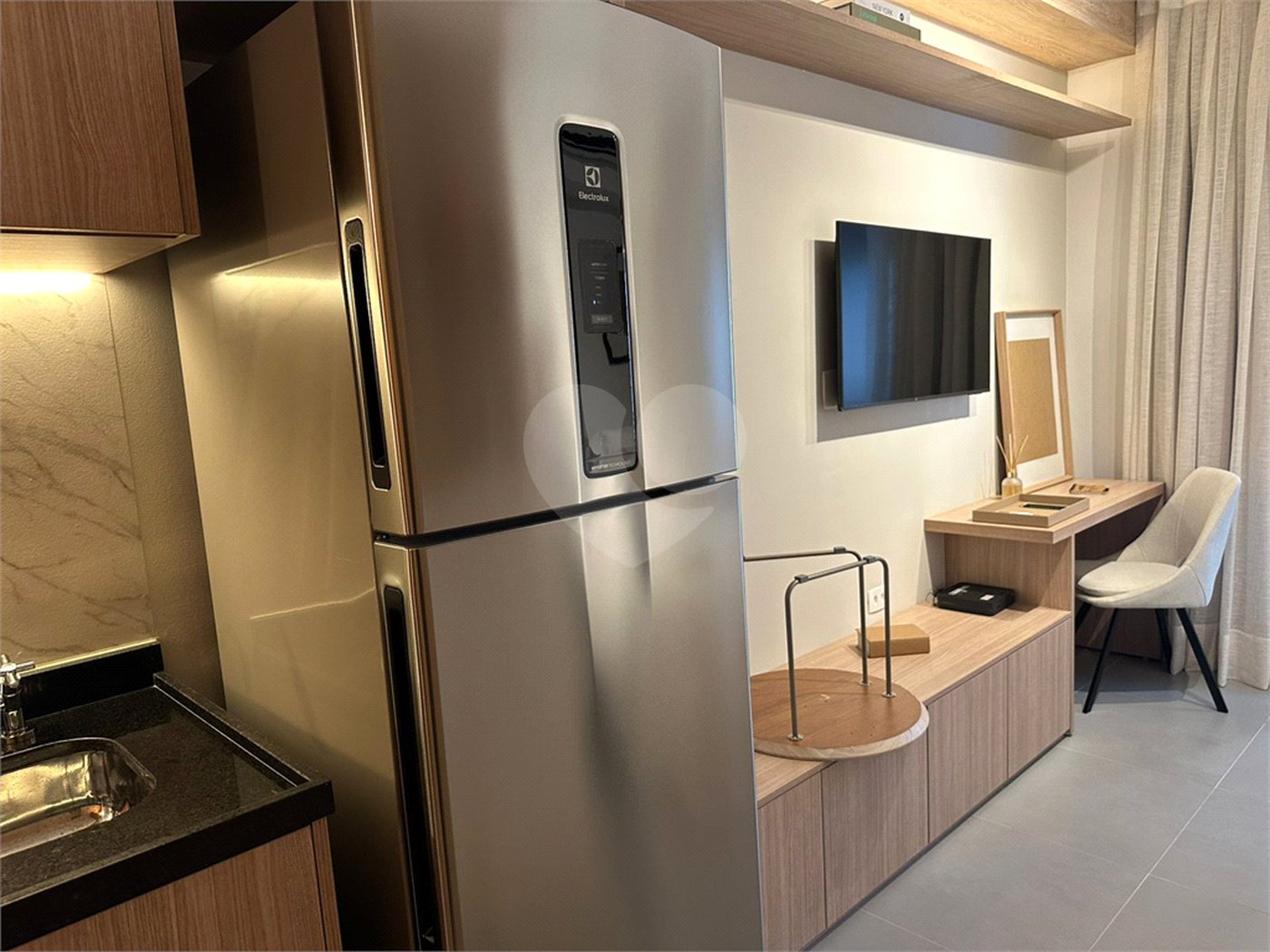 Apartamento à venda ou para alugar com 1 suíte em Pinheiros, São Paulo, SP