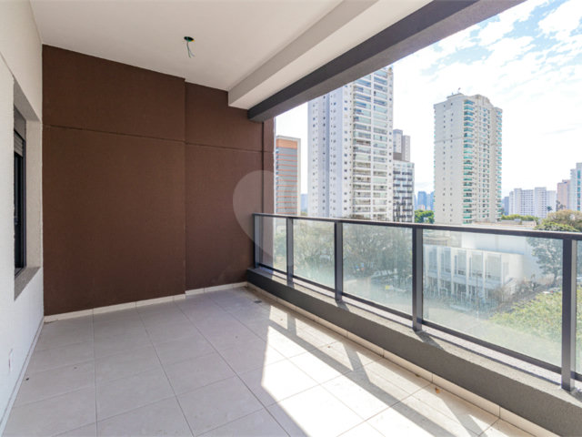 Apartamento à venda com 2 quartos, sendo 1 suíte,  em Alto da Boa Vista, São Paulo, SP