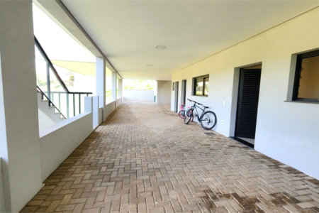 Casa à venda com 6 quartos, sendo 5 suítes, no condomínio Jardim Primavera, Louveira - SP