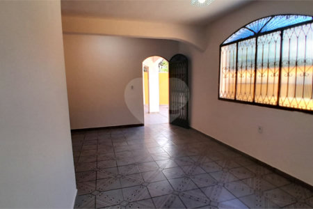 Casa à venda com 3 quartos, sendo 1 suíte, em Campo Grande, Rio de Janeiro, RJ