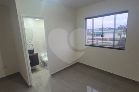 Casa à venda com 2 quartos, sendo 1 suíte,  em Vila Maricy, Guarulhos, SP