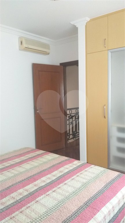 Casa à venda com 5 quartos, sendo 2 suítes, no condomínio Vinhas da Vista Alegre - Lado Sede, Vinhedo - SP