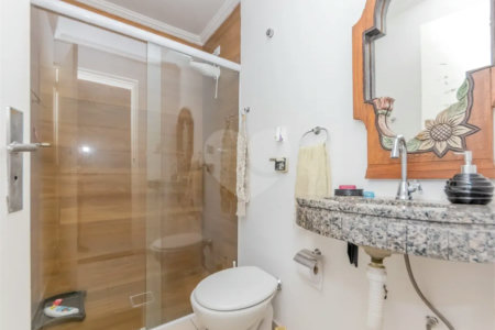 Casa à venda ou para alugar com 5 quartos, sendo 3 suítes, em Chácara Pavoeiro, Cotia, SP