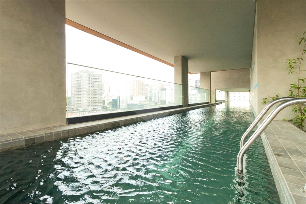 Apartamento à venda com 3 quartos, sendo 2 suítes, em Pinheiros, São Paulo, SP