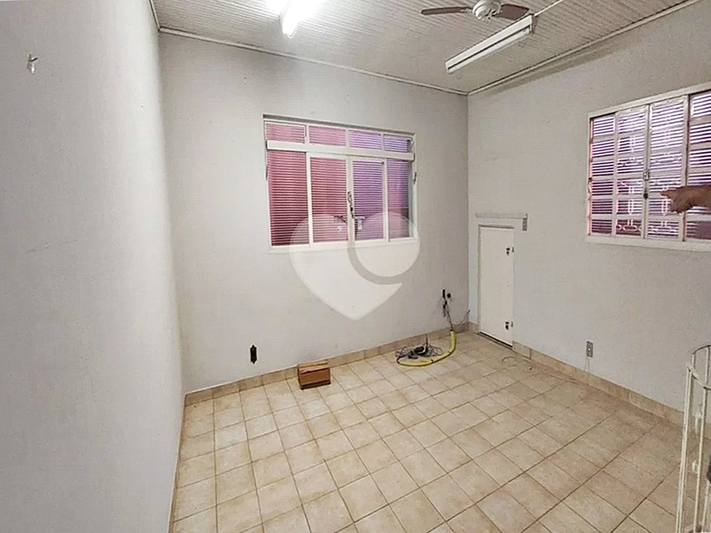 Casa Térrea à venda ou para alugar com 4 quartos, sendo 2 suítes, no Centro, Mairiporã, SP