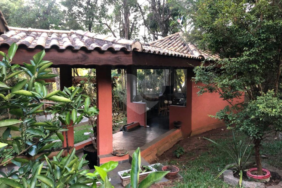Casa à venda com 3 suítes no condomínio Sausalito, Mairiporã - SP