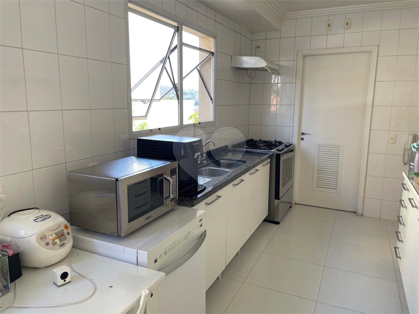 Apartamento à venda com 3 suítes em Vila Progredior, São Paulo, SP